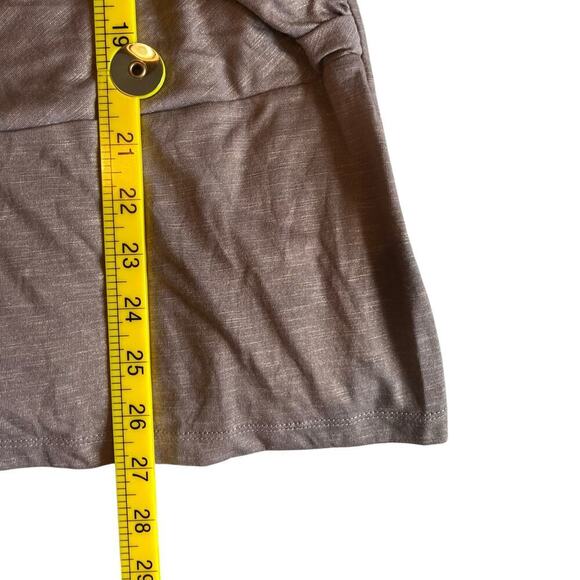 Monroe and Main Women’s Plus Size Contemporary Drapy Shimmer Top Tan Size 2X - Picture 7 of 8